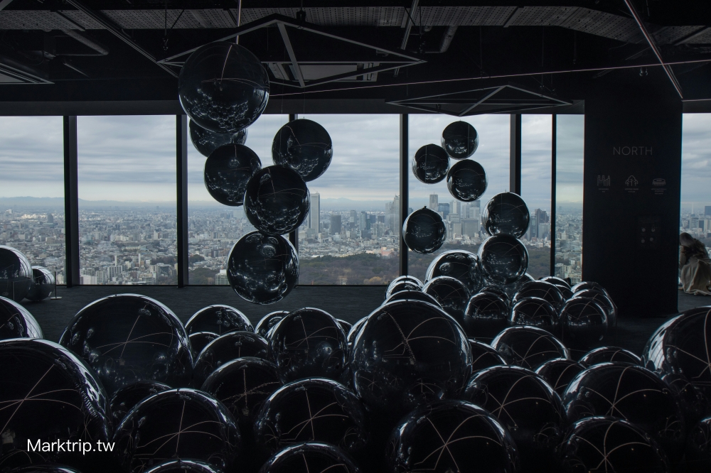 SHIBUYA SKY室內空間與大落地窗,適合休息與欣賞高空美景
