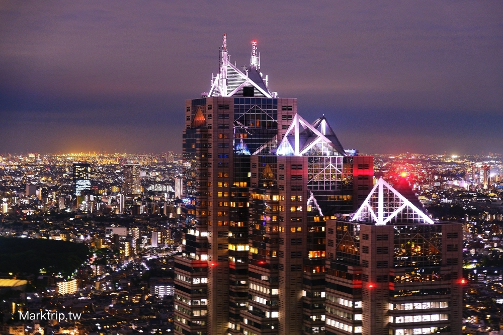 新宿東京都廳大樓的夜景視角